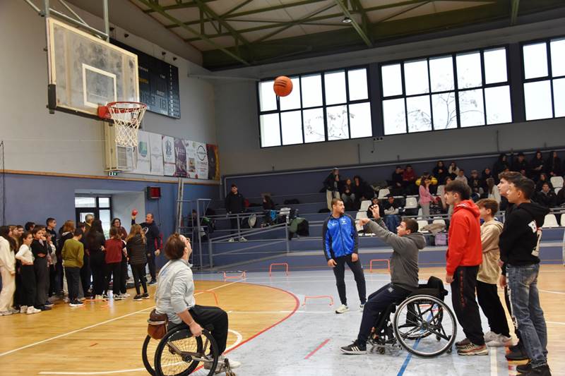 Με μεγάλη επιτυχία πραγματοποιήθηκε στη Νάουσα το διήμερο ενημερωτικών και αθλητικών εκδηλώσεων για Άτομα με Αναπηρία 